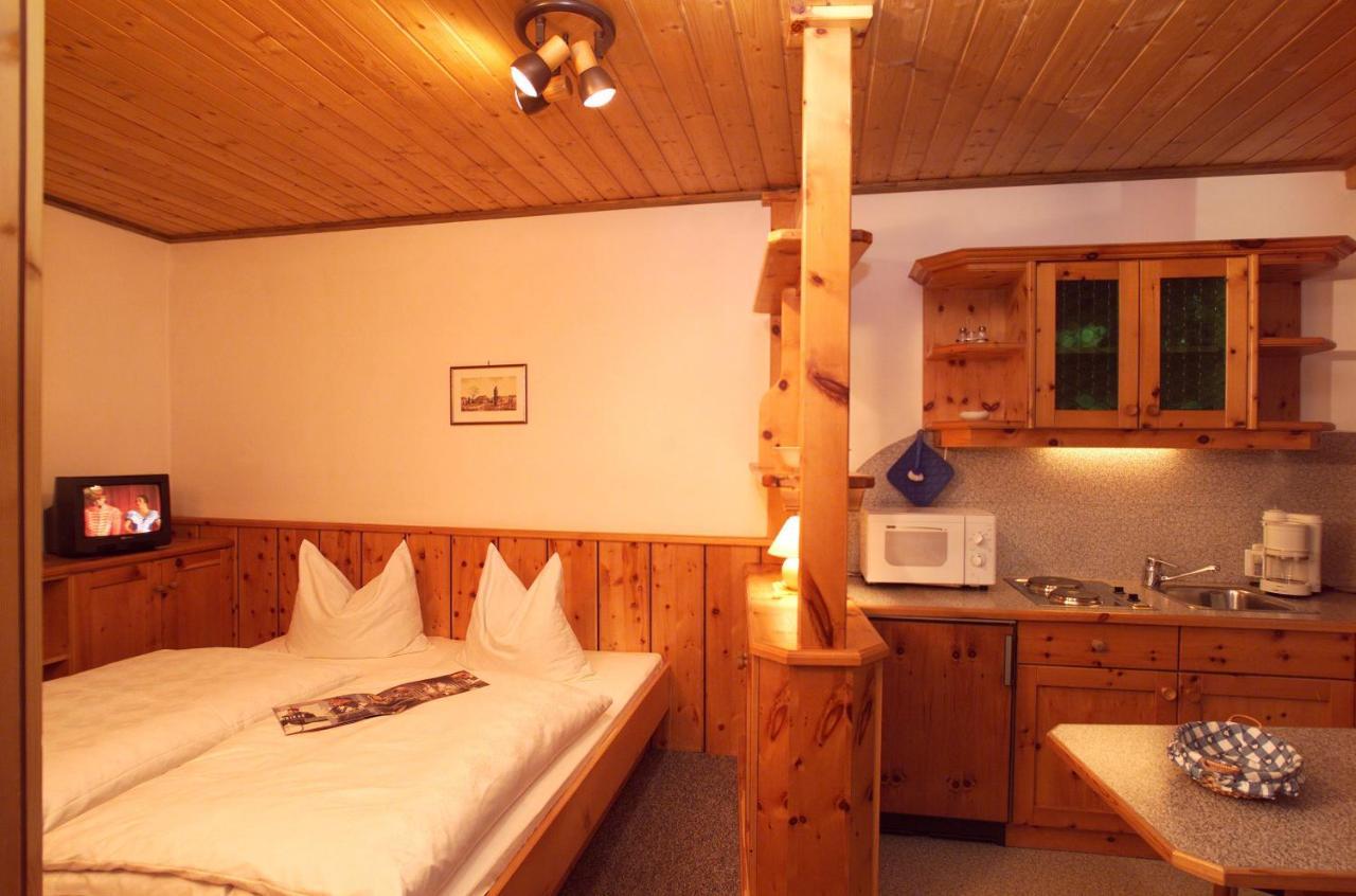 Pension Lachmayr Kaprun Esterno foto