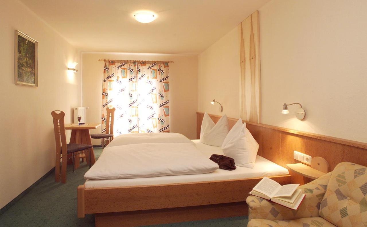 Pension Lachmayr Kaprun Esterno foto